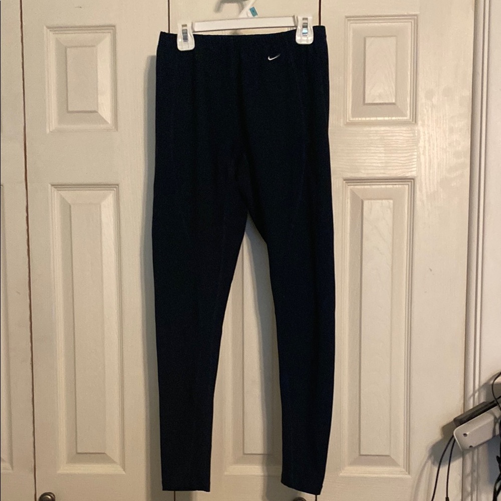 Nike Black Leggings Form-Fitting Athletic Wear